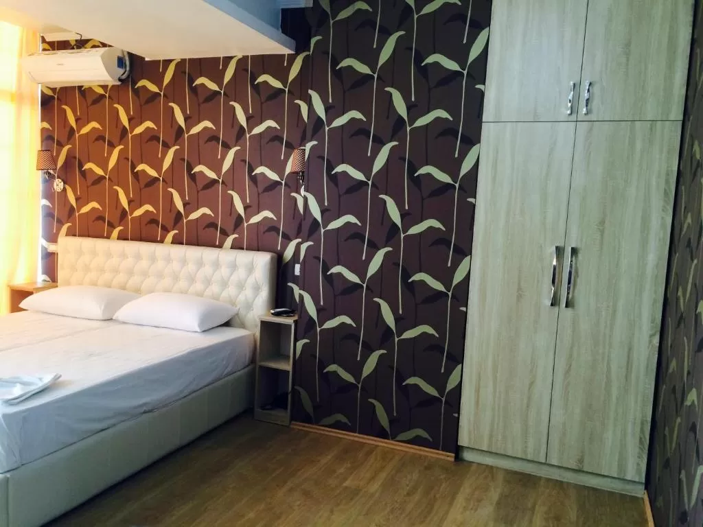 Espana - SUPERIOR DBL 4.jpg